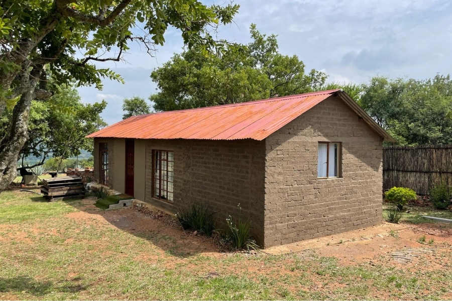 4 Bedroom Property for Sale in Broederstroom North West
